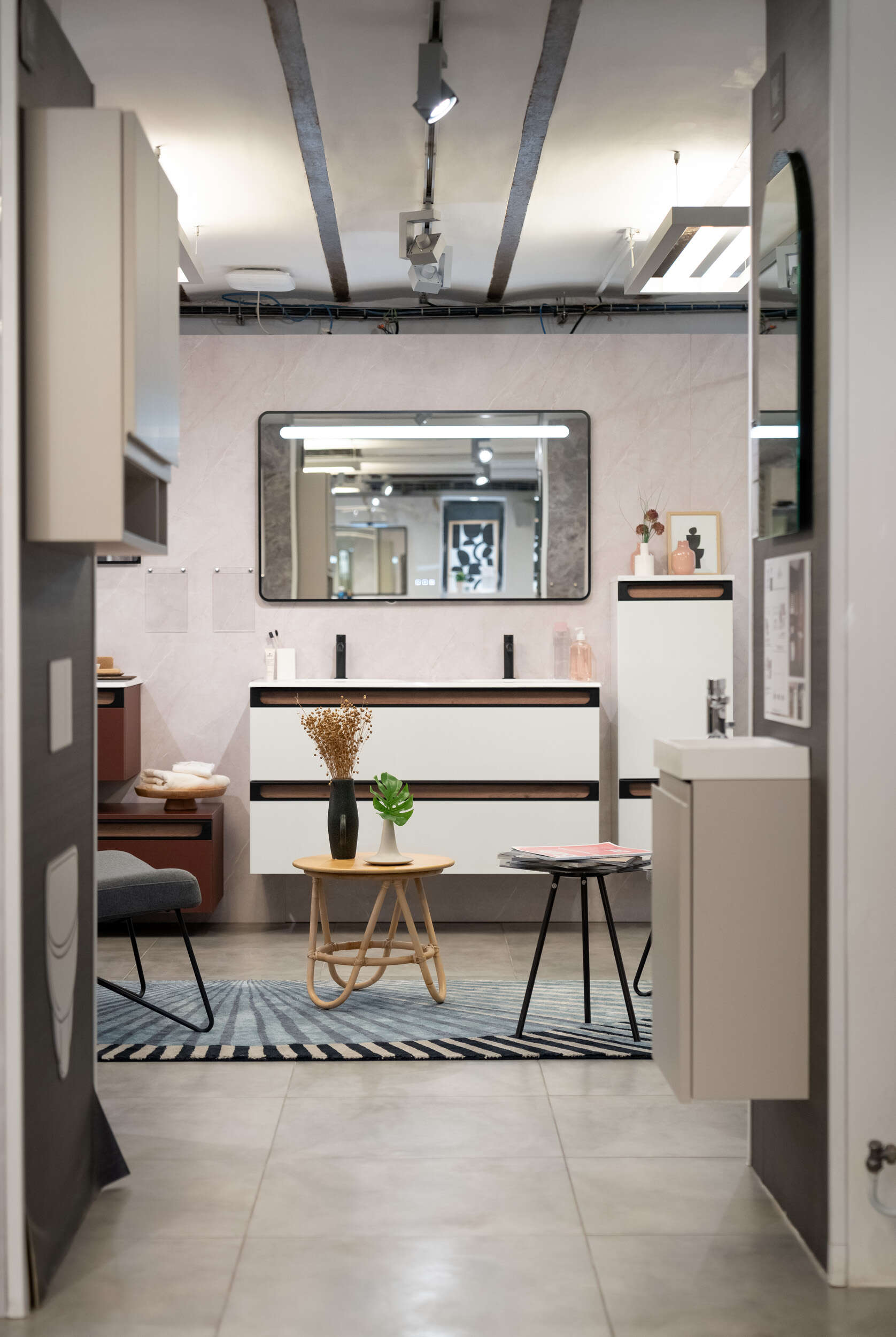 showroom 18