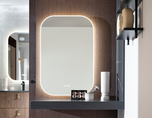 Miroir Square
